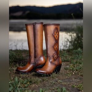 Los Altos Albania Women's Honey Suede High-Top Cowboy Boots